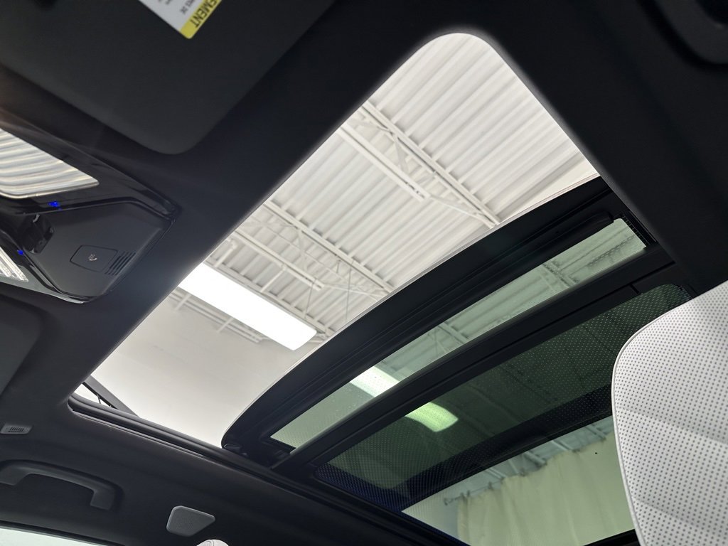 Used 2025 BMW X5 M60i image 41