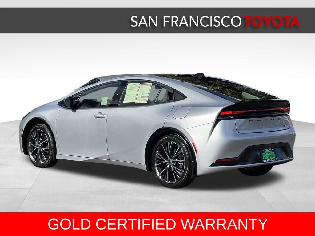 Certified 2024 Toyota Prius XLE image 3