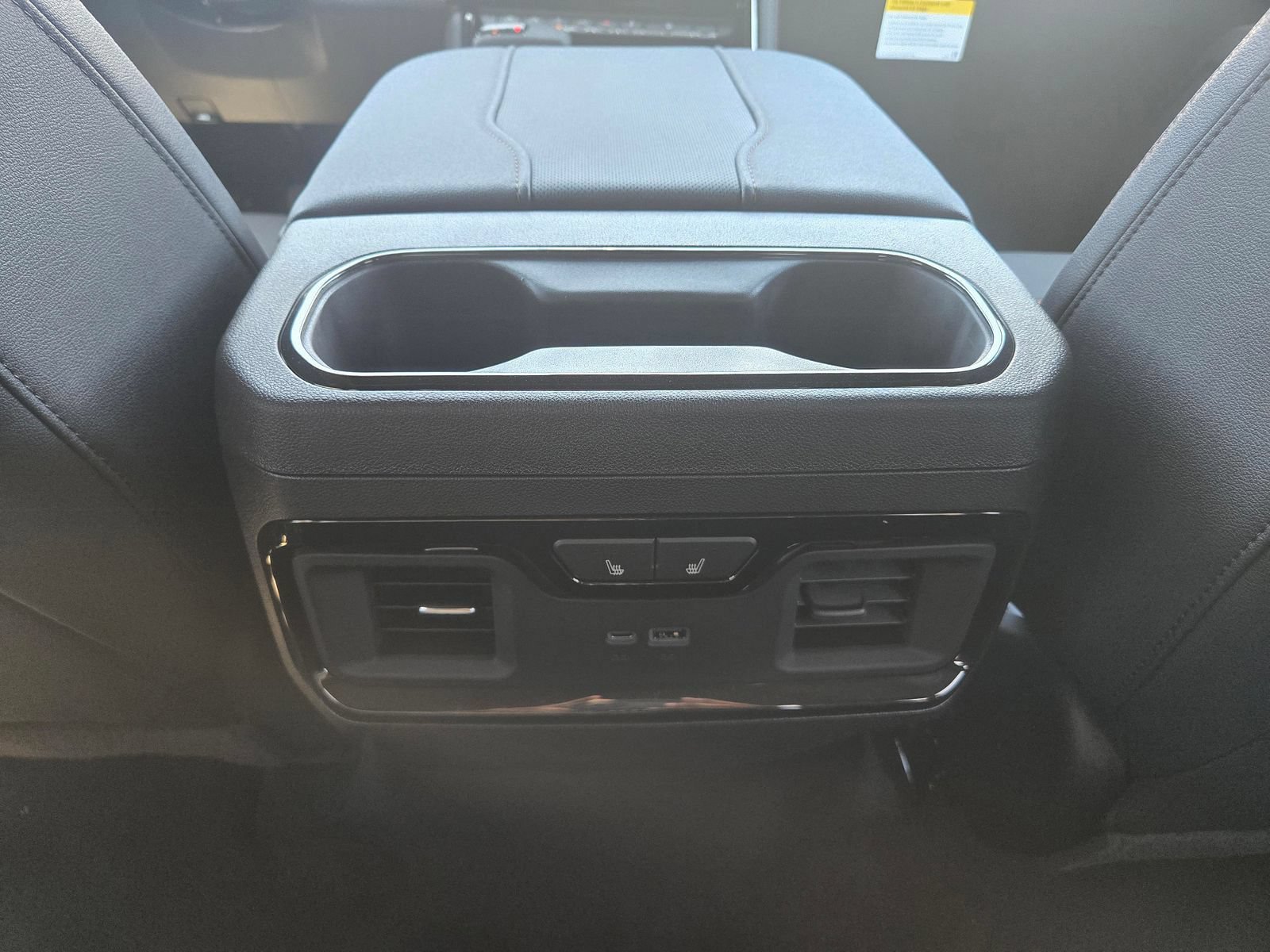 New 2026 GMC Sierra 1500 AT4 w/ Technology Package AWD/4WD image 6