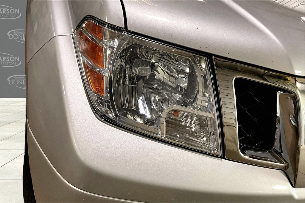Used 2017 Nissan Frontier SV AWD/4WD image 4