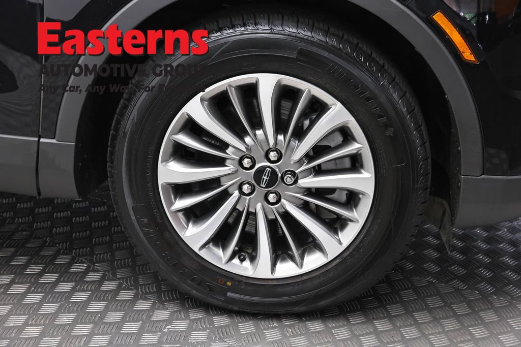 Used 2022 Lincoln Nautilus AWD w/ Premium Package image 31