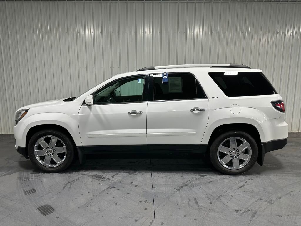 Used 2017 GMC Acadia Limited SLT image 4