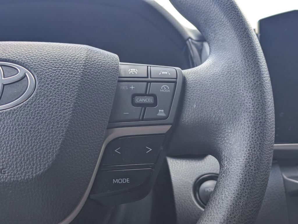 Used 2025 Toyota Camry LE FWD image 24