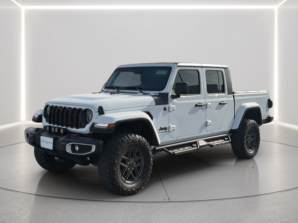 Used 2024 Jeep Gladiator Sport AWD/4WD image 12