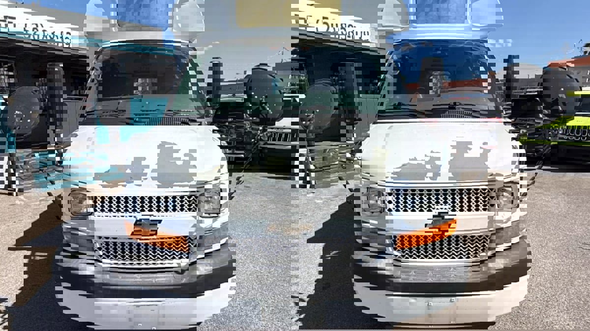 Used 2012 Chevrolet Express 3500 w/ School Bus Package image 18