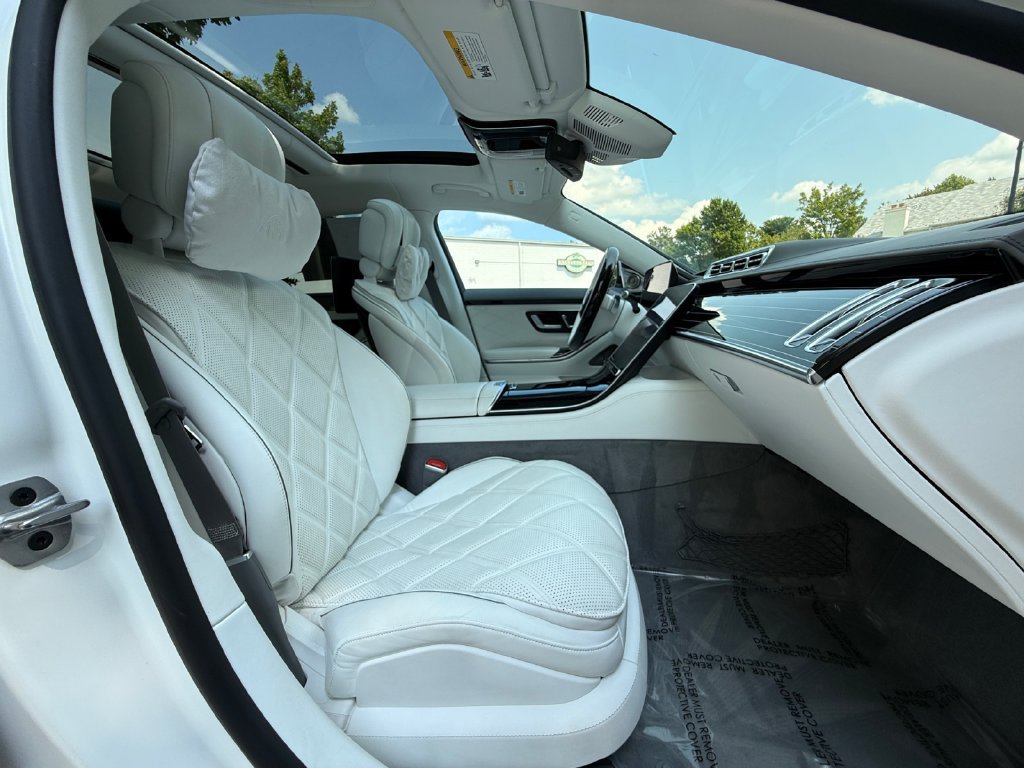 Used 2023 Mercedes-Benz Maybach S 580 4MATIC image 31