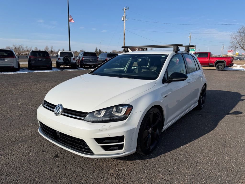 Used 2017 Volkswagen Golf R 4-Door AWD/4WD image 10