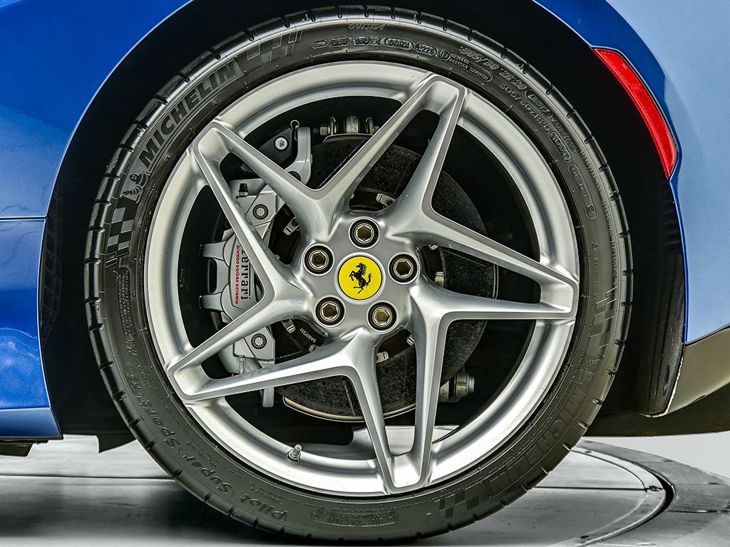 Certified 2020 Ferrari F8 Tributo RWD image 27