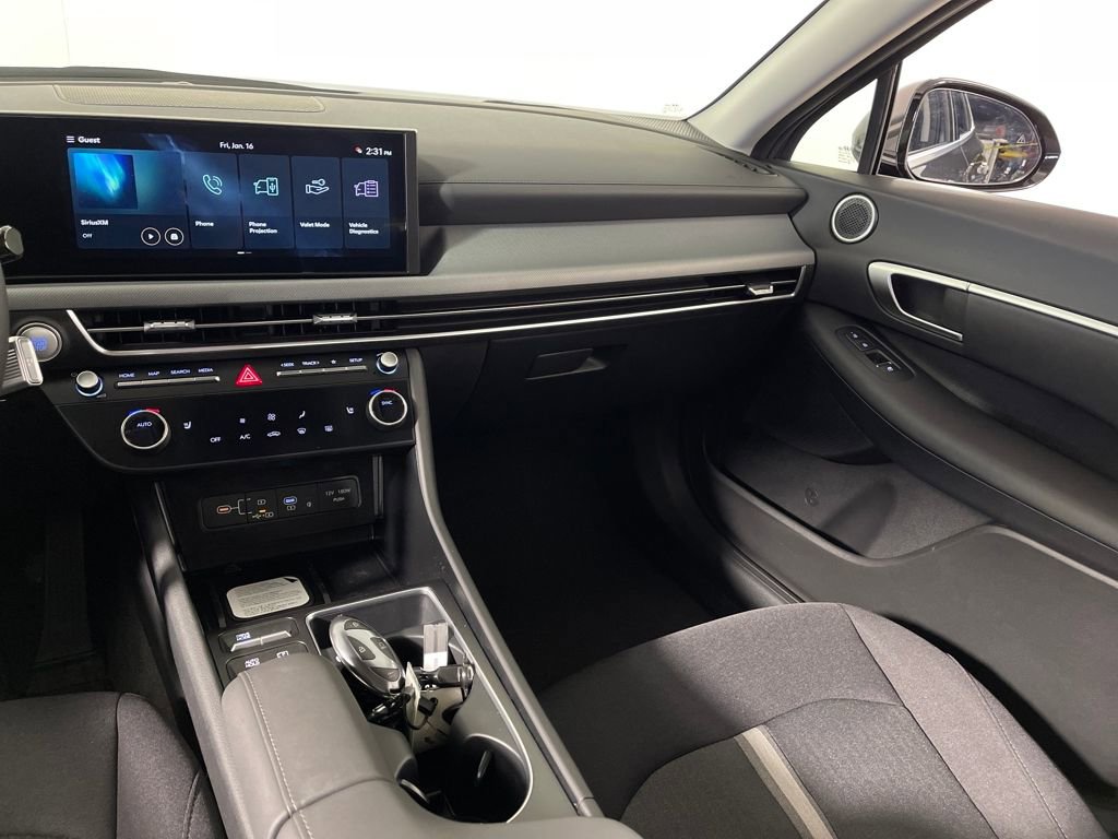 New 2026 Hyundai Sonata SEL FWD image 17