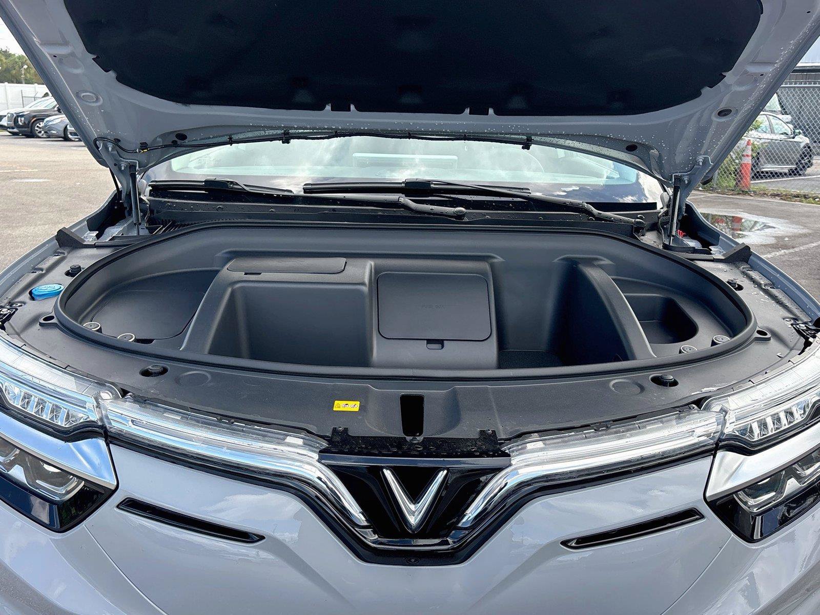 New 2027 VinFast VF 8 Eco AWD/4WD image 29