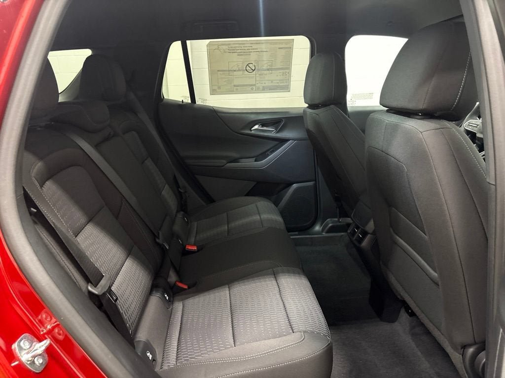 New 2027 Chevrolet Equinox LT w/ Safety and Technology Package AWD/4WD image 33