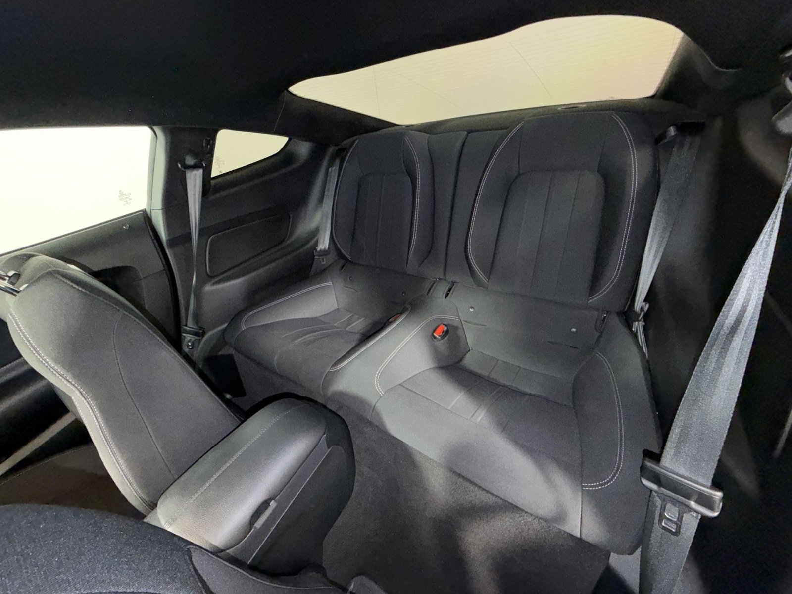 Used 2022 Ford Mustang GT RWD image 23