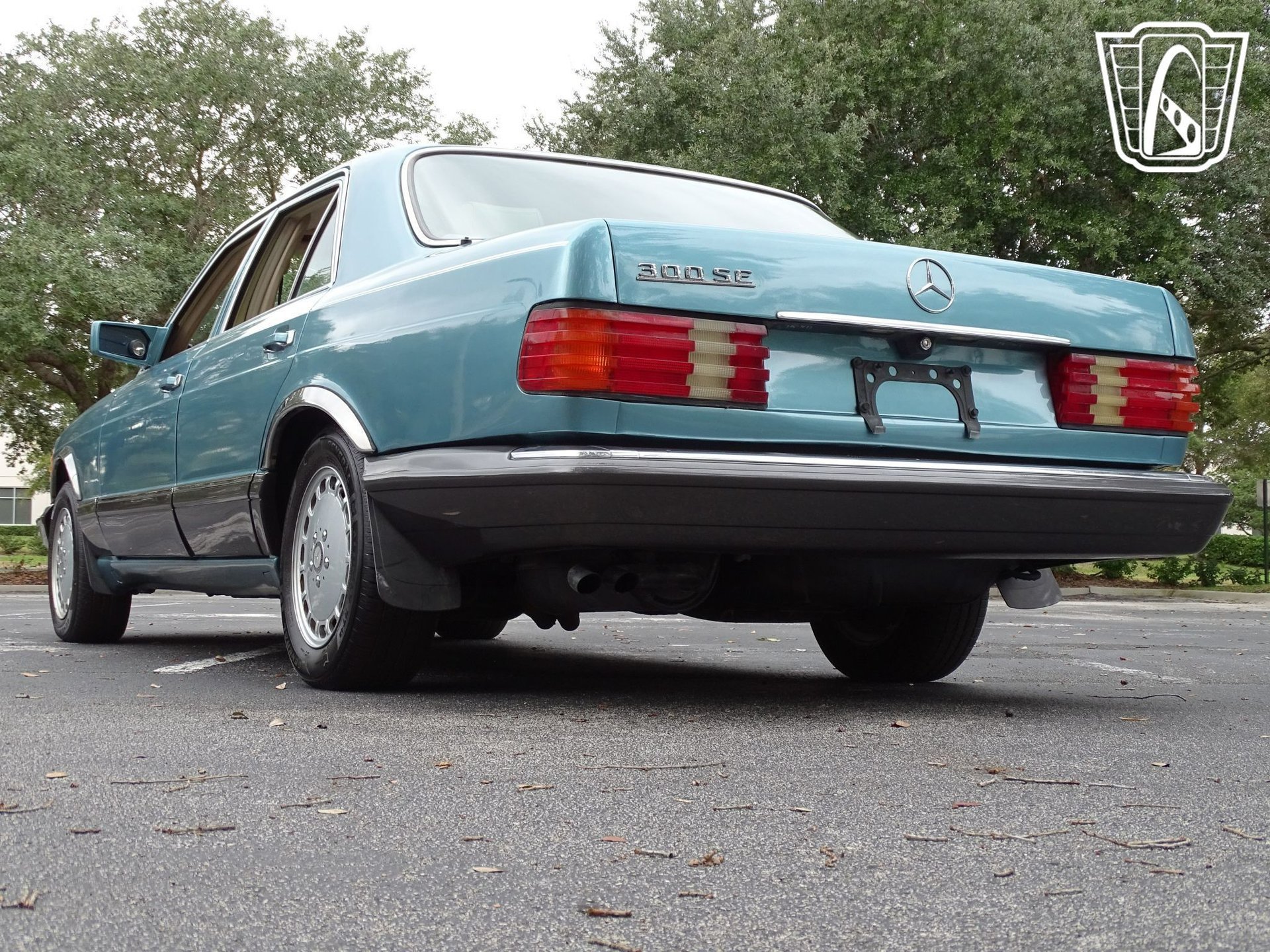 Used 1991 Mercedes-Benz 300 SE image 16