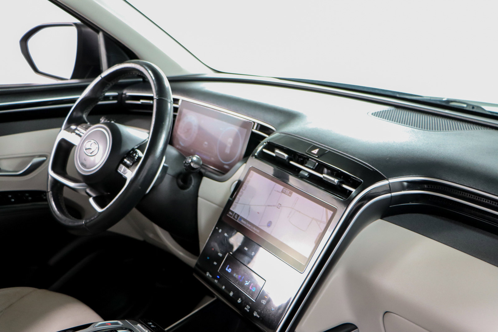 Used 2023 Hyundai Tucson Limited image 27