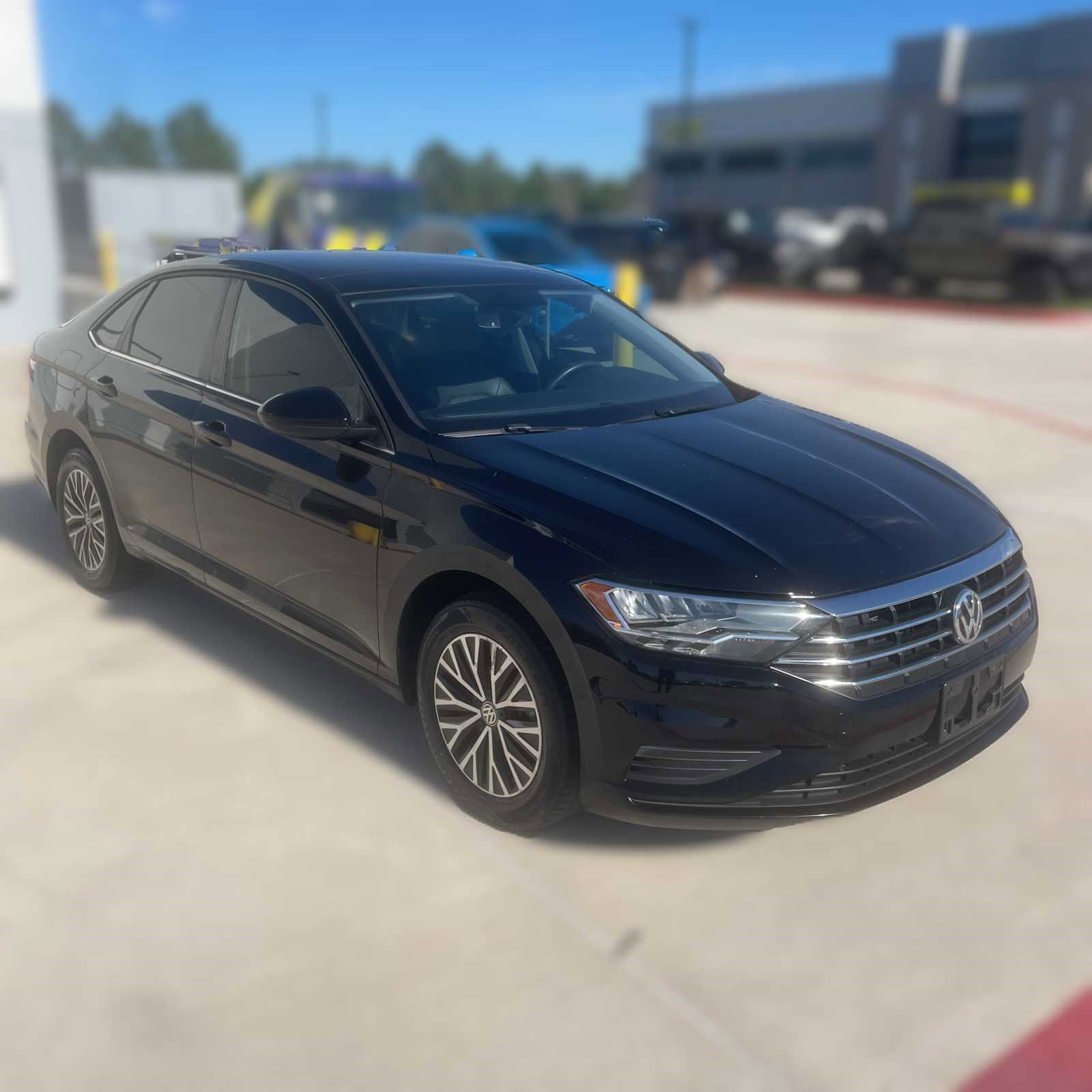 Used 2021 Volkswagen Jetta SE image 2