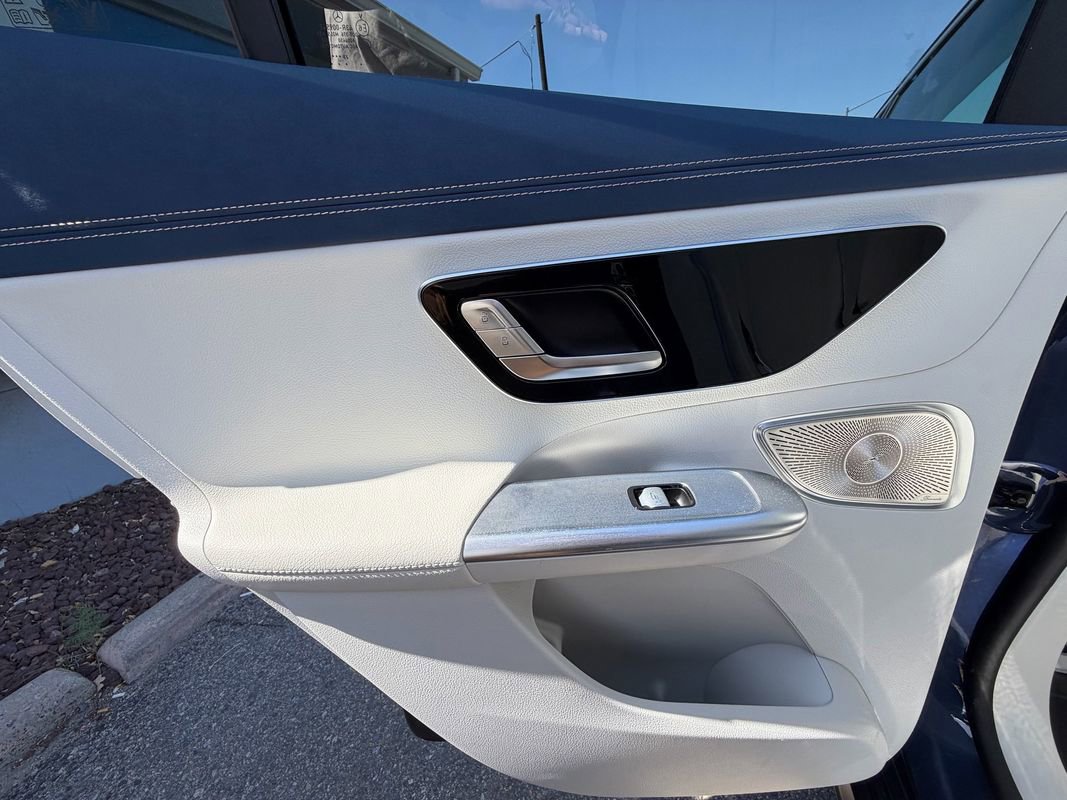 Used 2023 Mercedes-Benz EQE 500 4MATIC SUV image 12