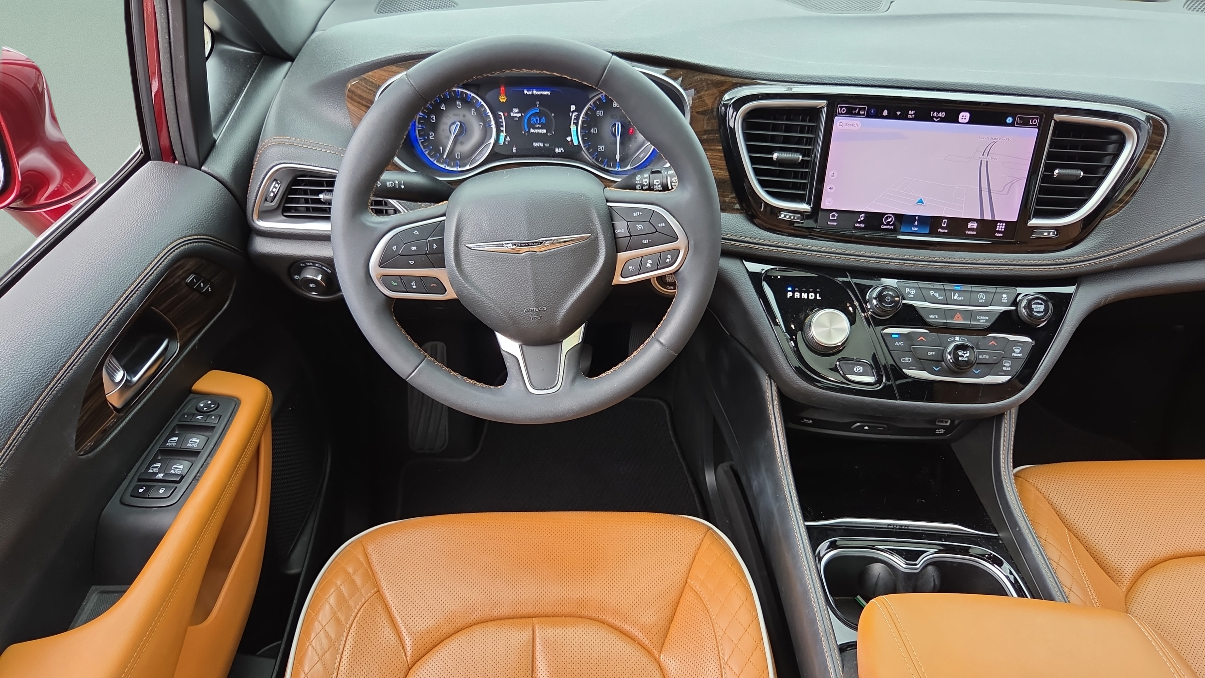 Used 2022 Chrysler Pacifica Pinnacle FWD image 13