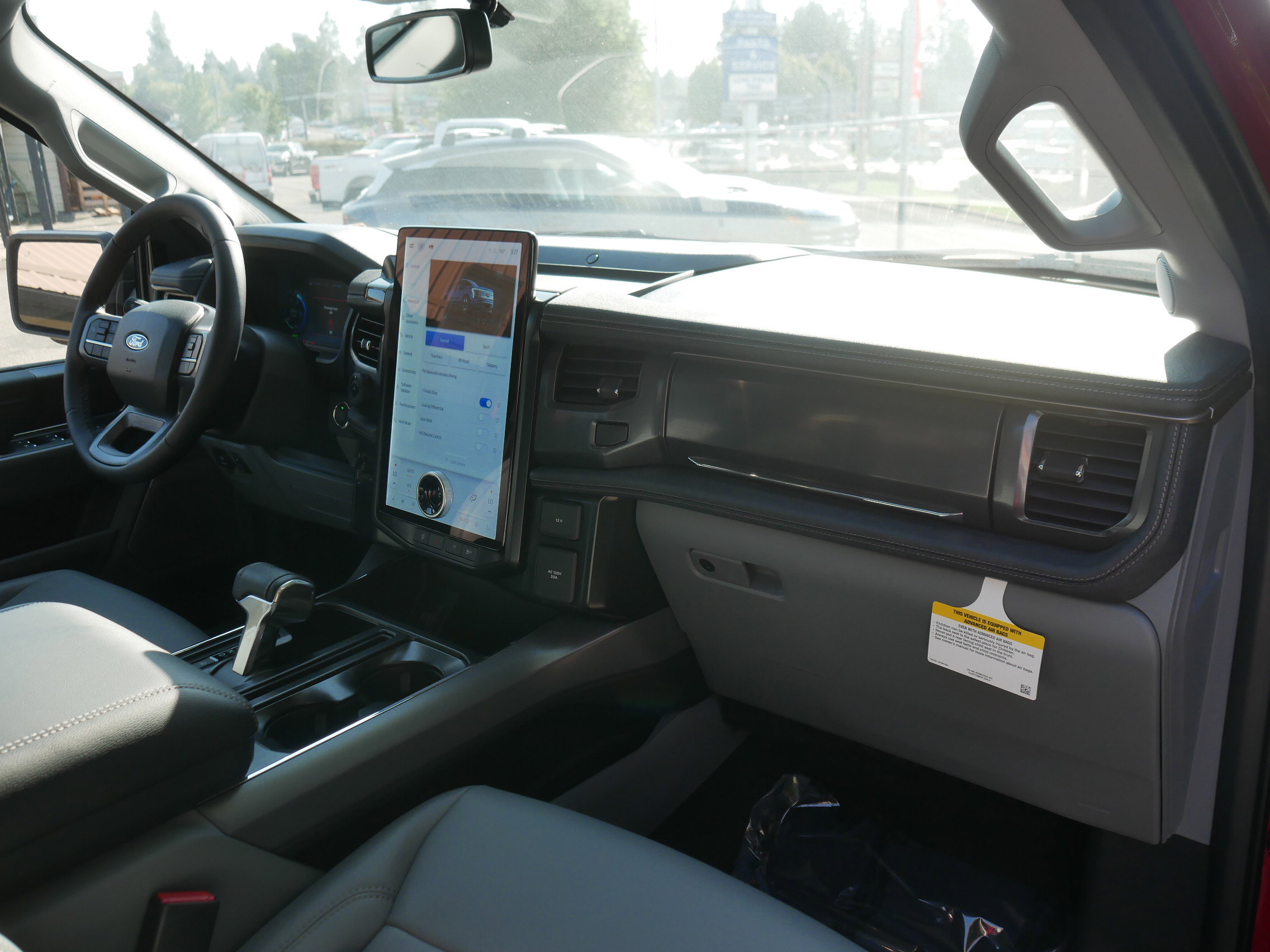 New 2025 Ford F150 Lightning Flash image 31