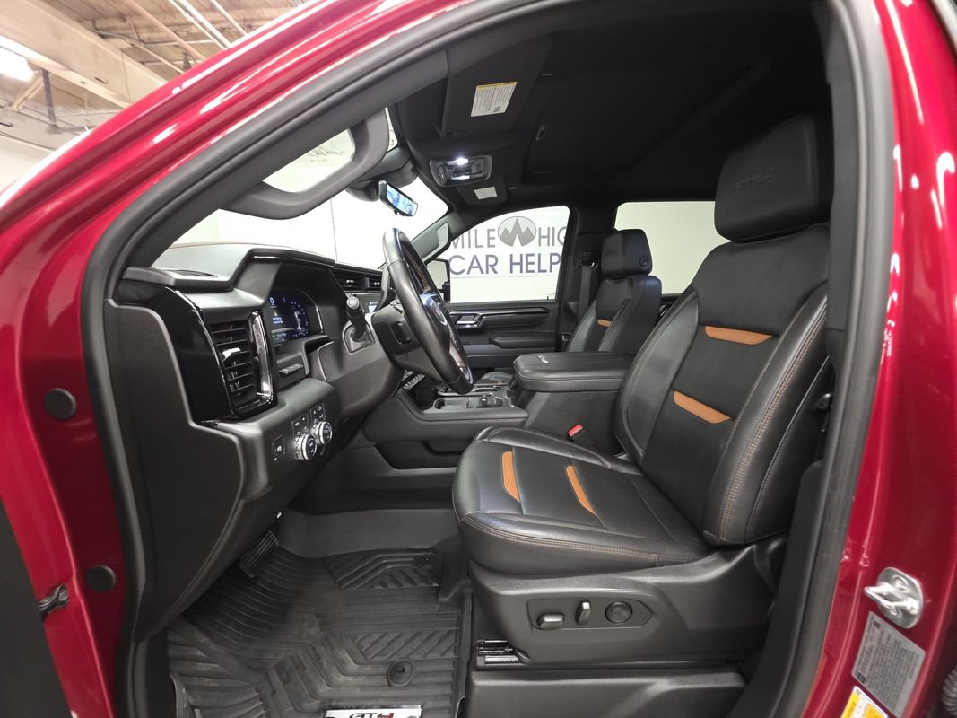 Used 2025 GMC Sierra 2500 AT4 w/ AT4 Premium Plus Package AWD/4WD image 19