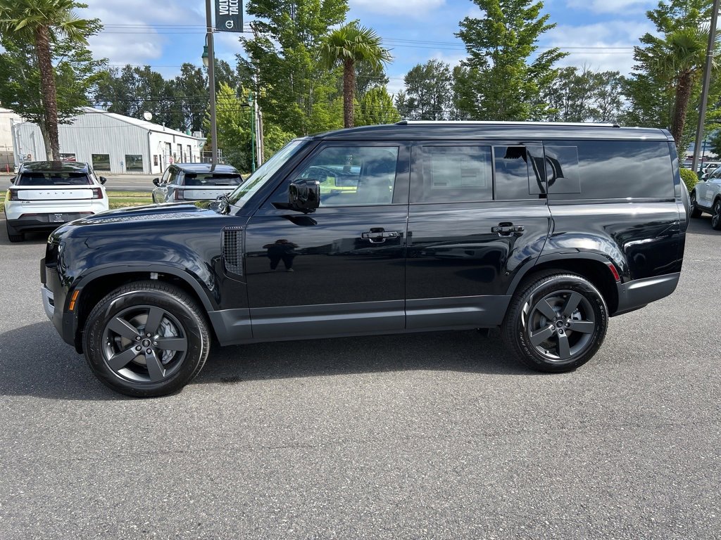 New 2025 Land Rover Defender 130 S image 2