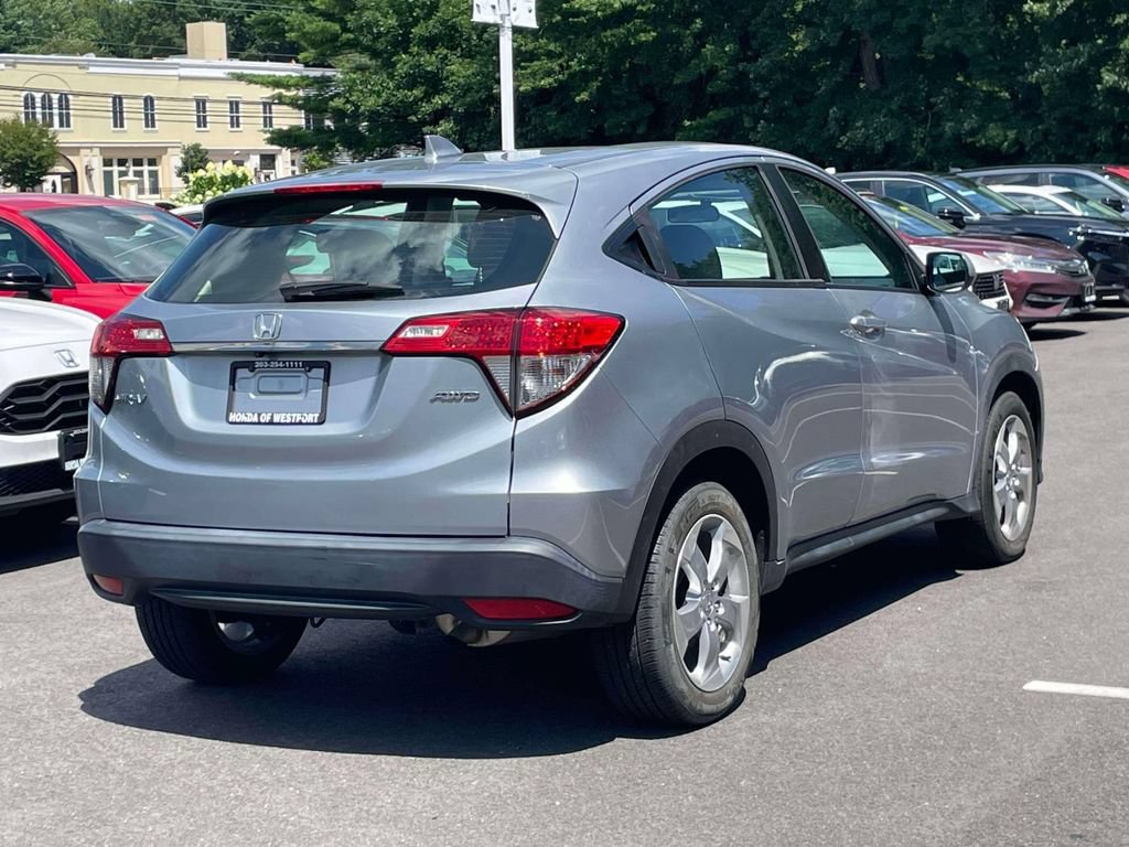 Certified 2021 Honda HR-V LX image 5
