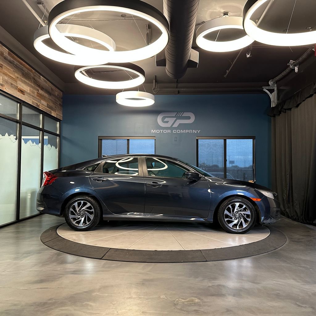 Used 2017 Honda Civic EX image 2