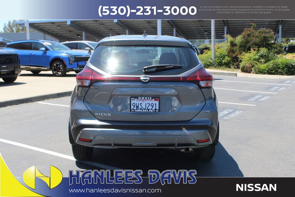 Used 2025 Nissan Kicks Play S FWD image 8