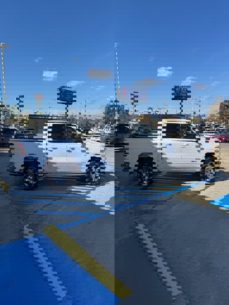 Used 2021 RAM 1500 Big Horn image 4