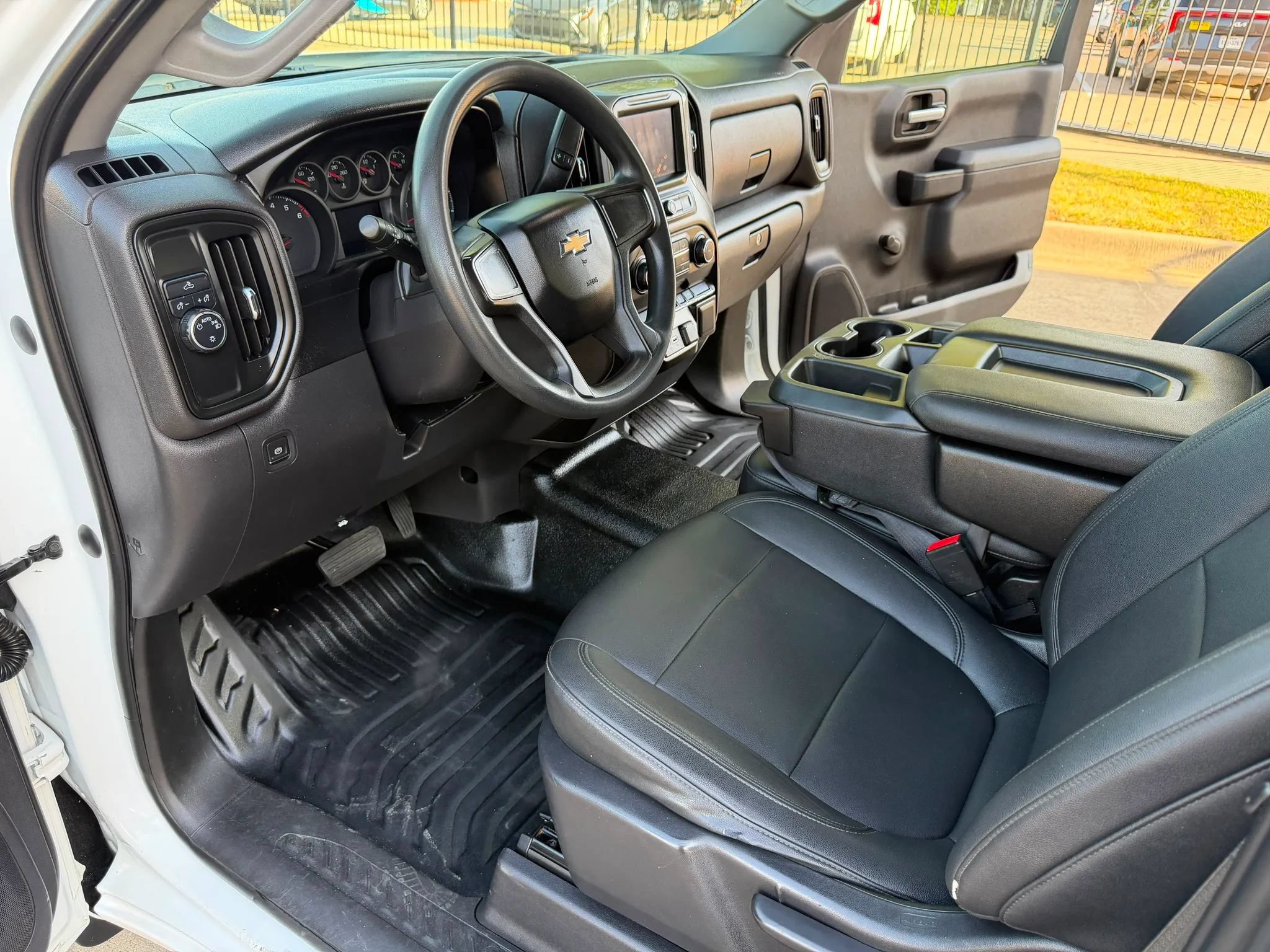 Used 2021 Chevrolet Silverado 1500 W/T RWD image 12