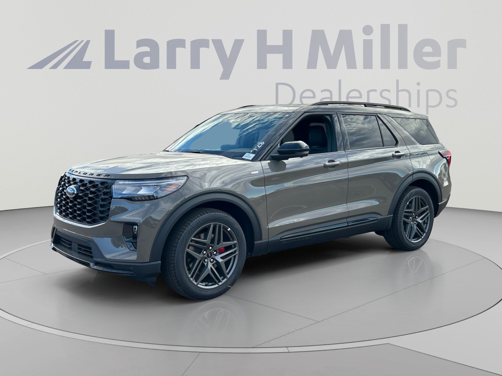 New 2026 Ford Explorer ST-Line w/ ST-Line Street Pack RWD image 1