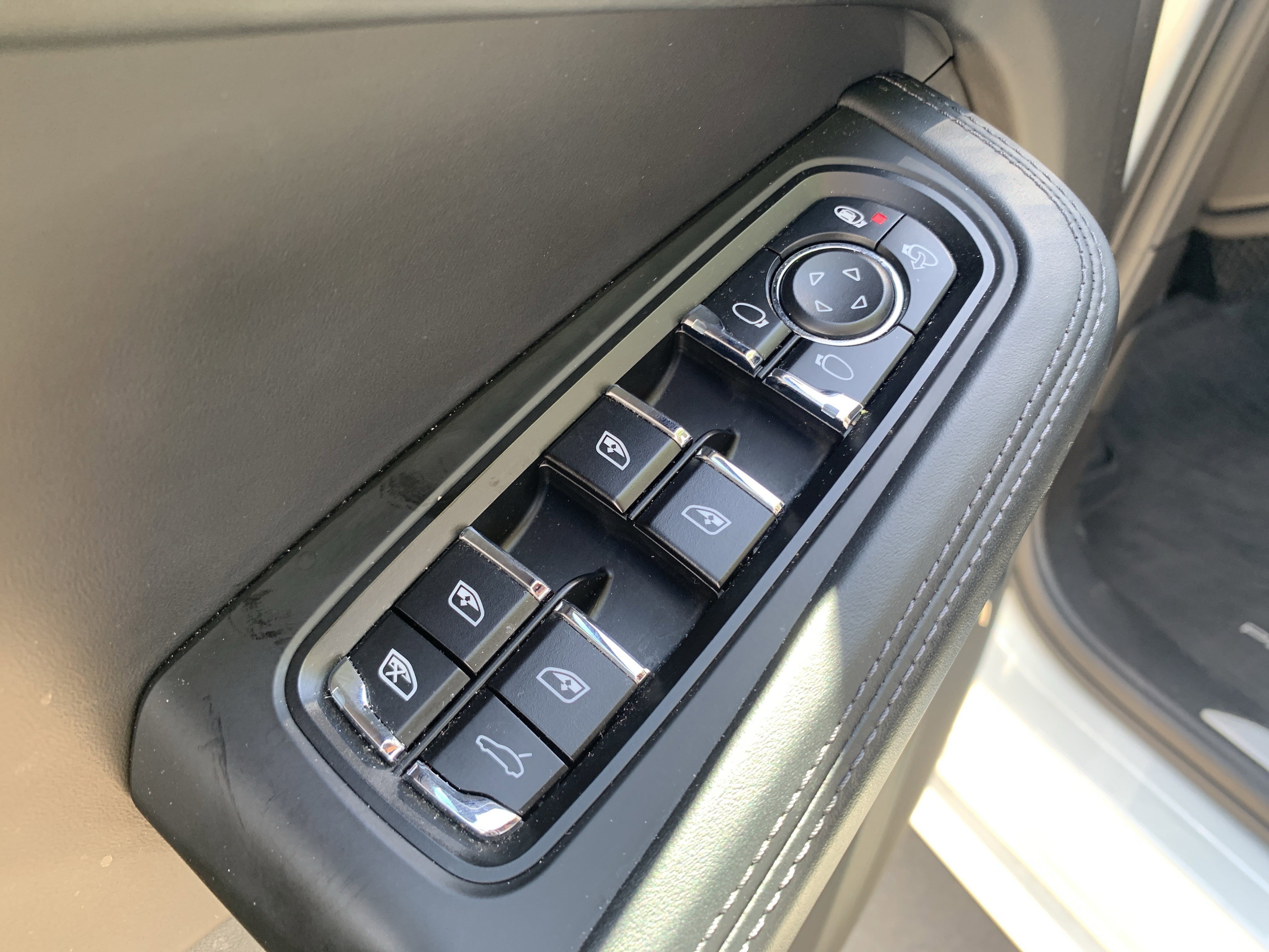 Used 2018 Porsche Macan GTS AWD/4WD image 15