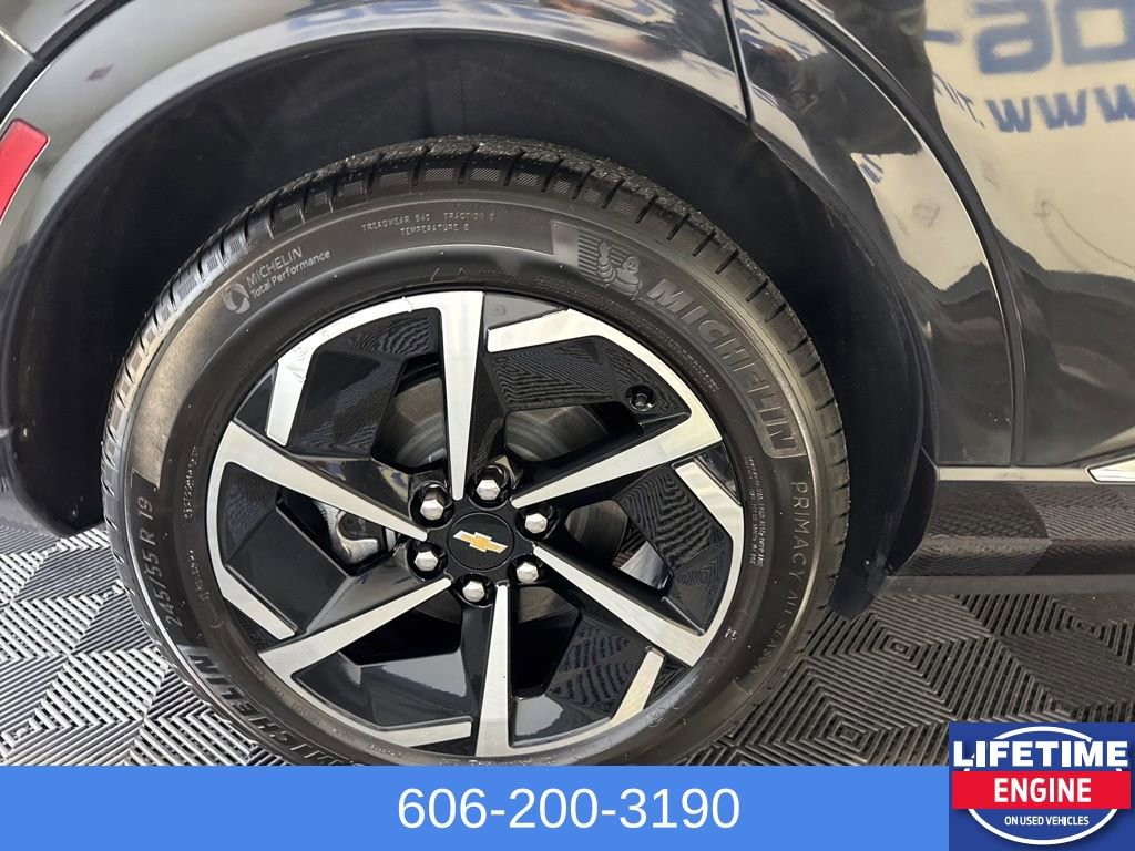 Used 2025 Chevrolet Equinox EV LT image 6