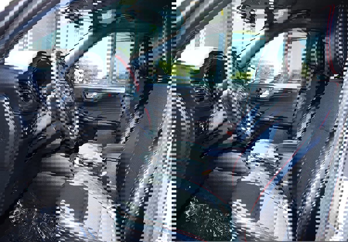 Used 2023 Ford Escape ST-Line image 39