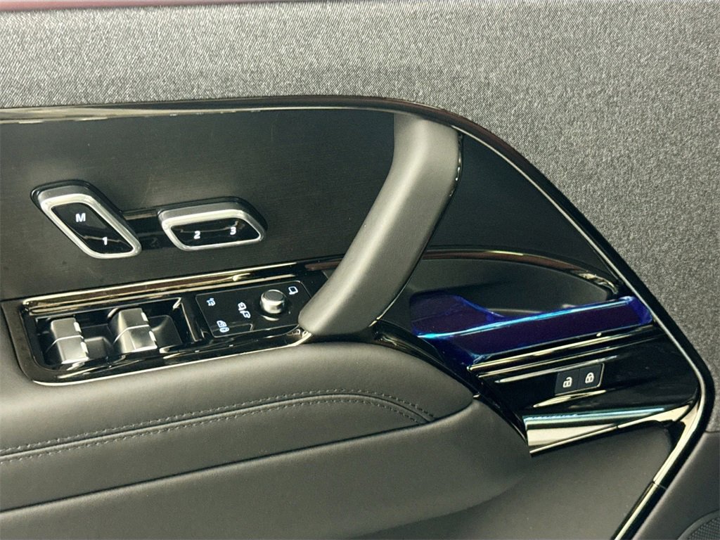 New 2025 Land Rover Range Rover Sport Autobiography image 17