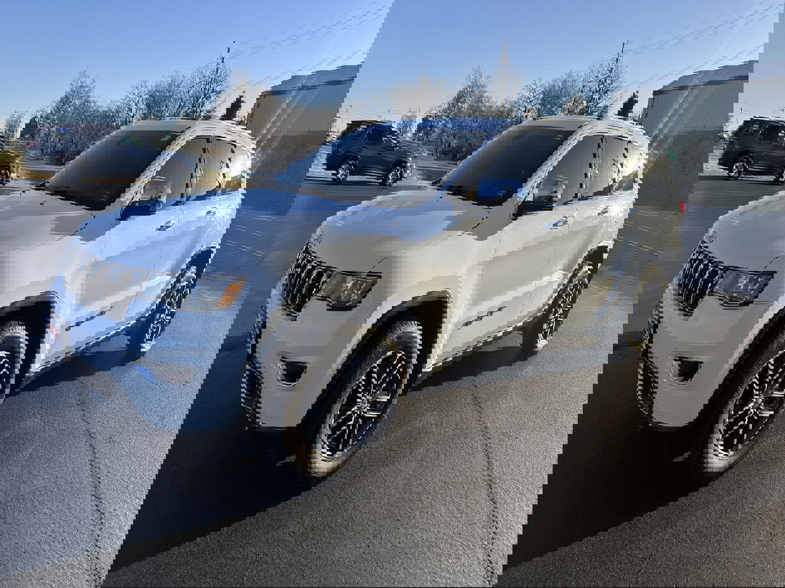 Used 2018 Jeep Grand Cherokee Limited image 2