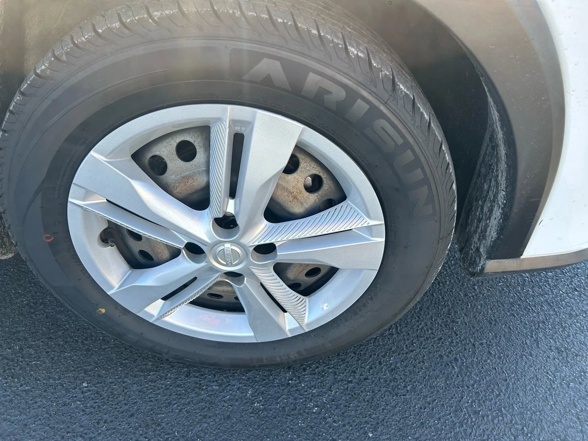 Used 2023 Nissan Kicks S FWD image 30