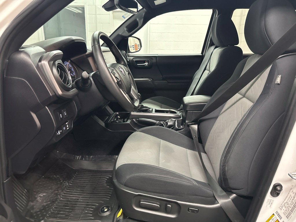 Used 2023 Toyota Tacoma TRD Sport w/ Advanced Technology Package AWD/4WD image 19
