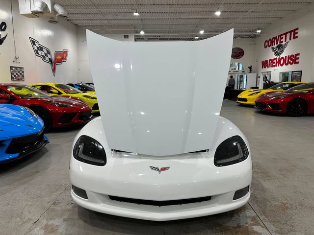 Used 2007 Chevrolet Corvette Coupe w/ Preferred Equipment Group RWD image 32
