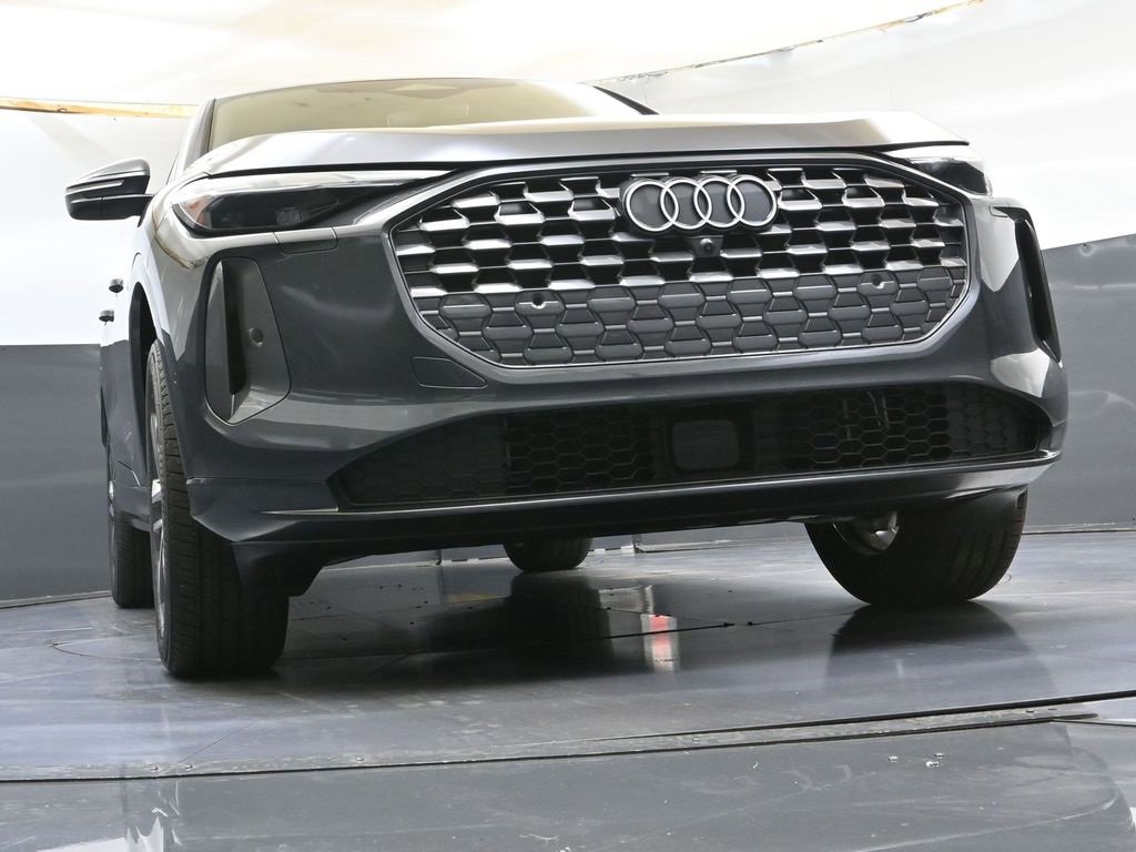 Used 2025 Audi Q5 2.0T Premium w/ Convenience Package image 40