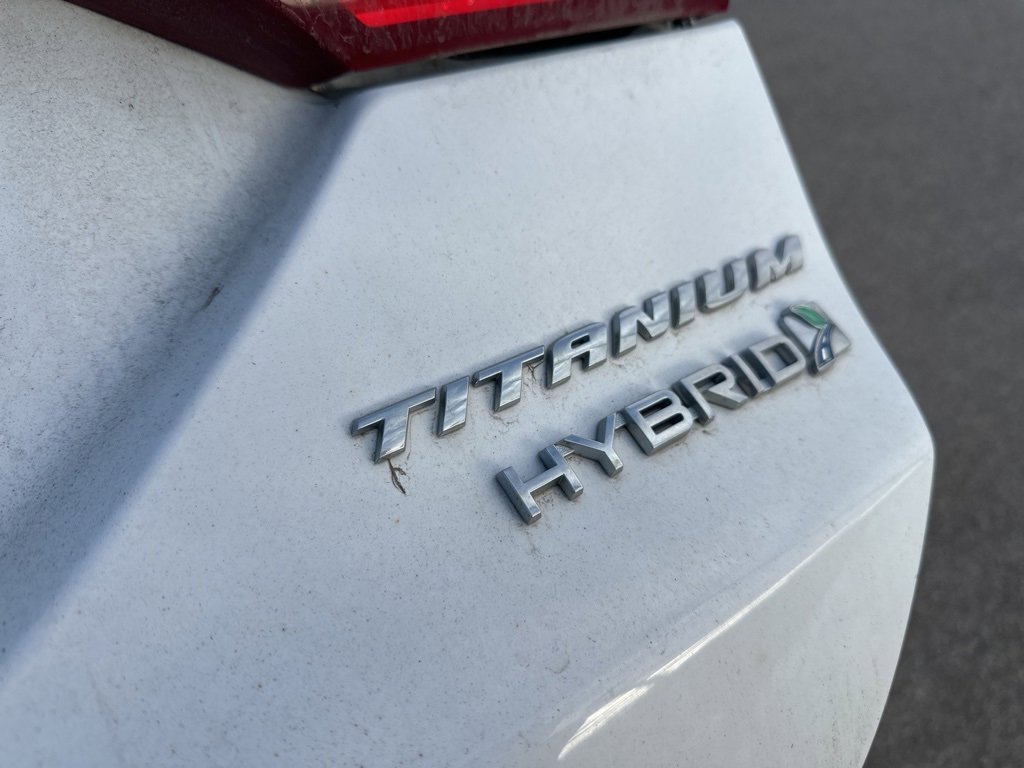 Used 2017 Ford Fusion Titanium image 28