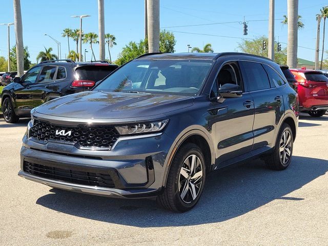 Used 2022 Kia Sorento S image 3