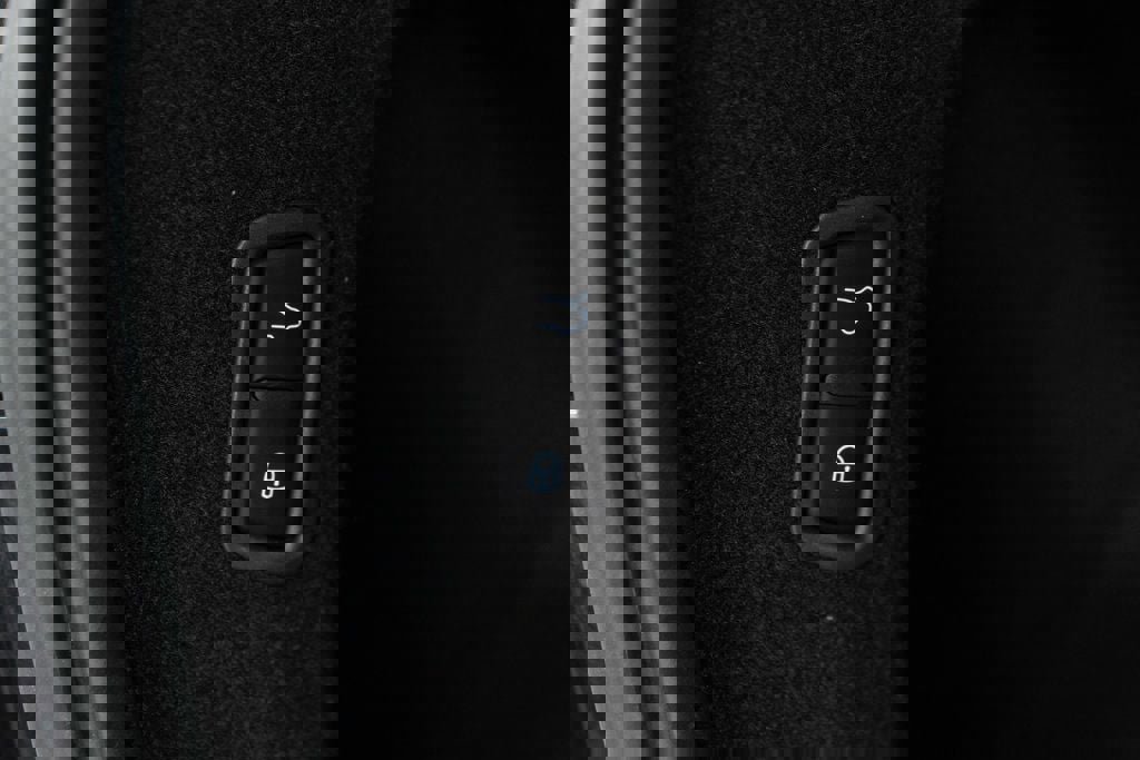 Used 2022 Maserati Levante GT image 29