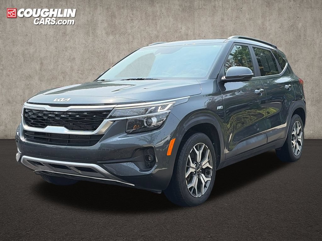 Used 2023 Kia Seltos EX AWD/4WD image 3