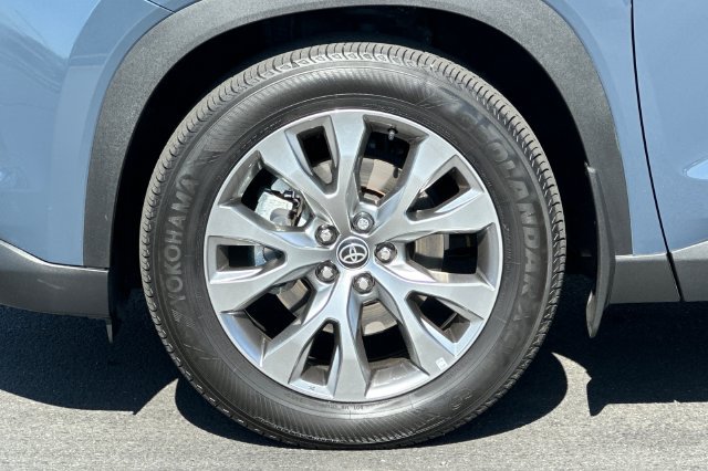 Used 2024 Toyota Grand Highlander AWD image 30