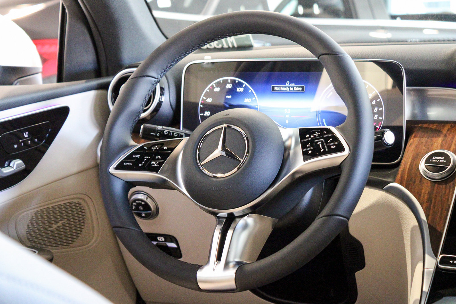 New 2027 Mercedes-Benz GLC 350e 4MATIC image 14