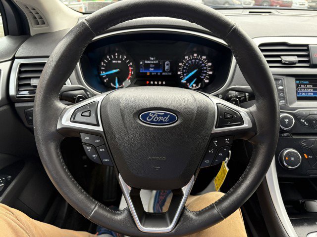 Used 2015 Ford Fusion SE w/ Equipment Group 201A image 26