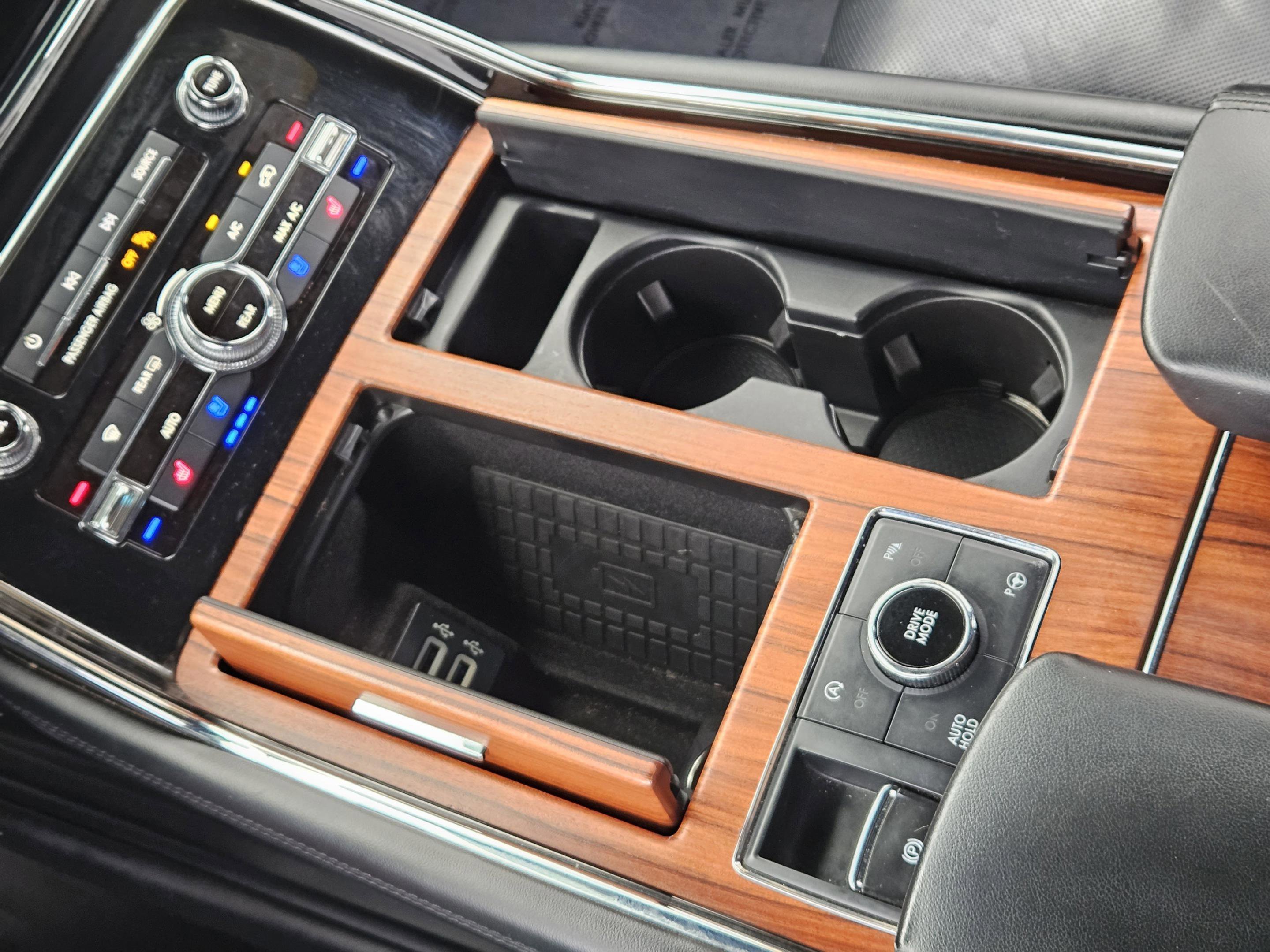 Used 2019 Lincoln Navigator Reserve AWD/4WD image 20