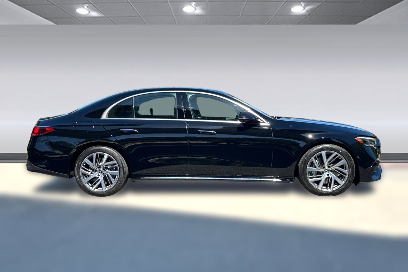 New 2026 Mercedes-Benz E 450 4MATIC Sedan image 8