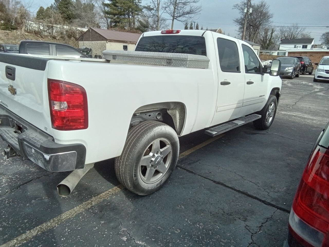 Used 2011 Chevrolet Silverado 2500 LT w/ Interior Plus Package image 14