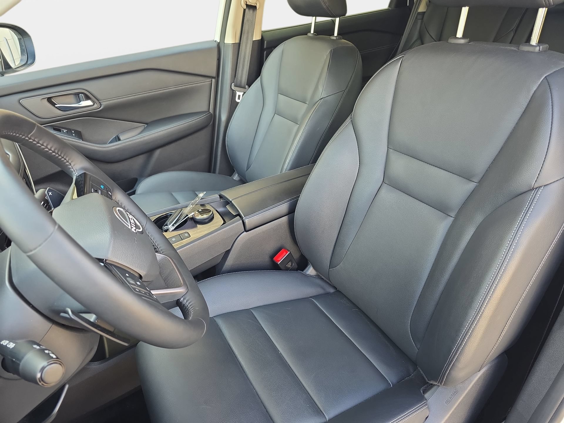 Used 2025 Nissan Rogue SL w/ SL Premium Package AWD/4WD image 15